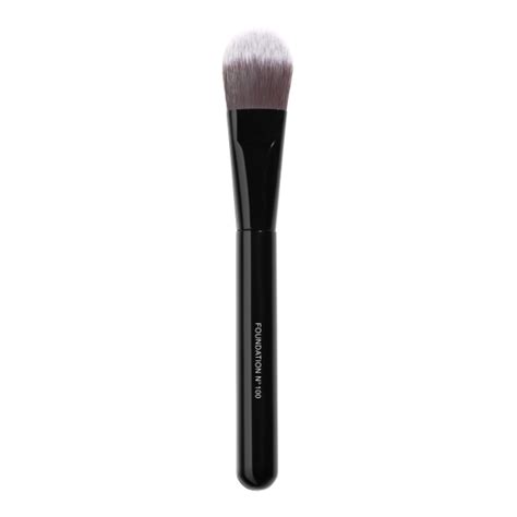 LES PINCEAUX DE CHANEL Foundation Brush N°100